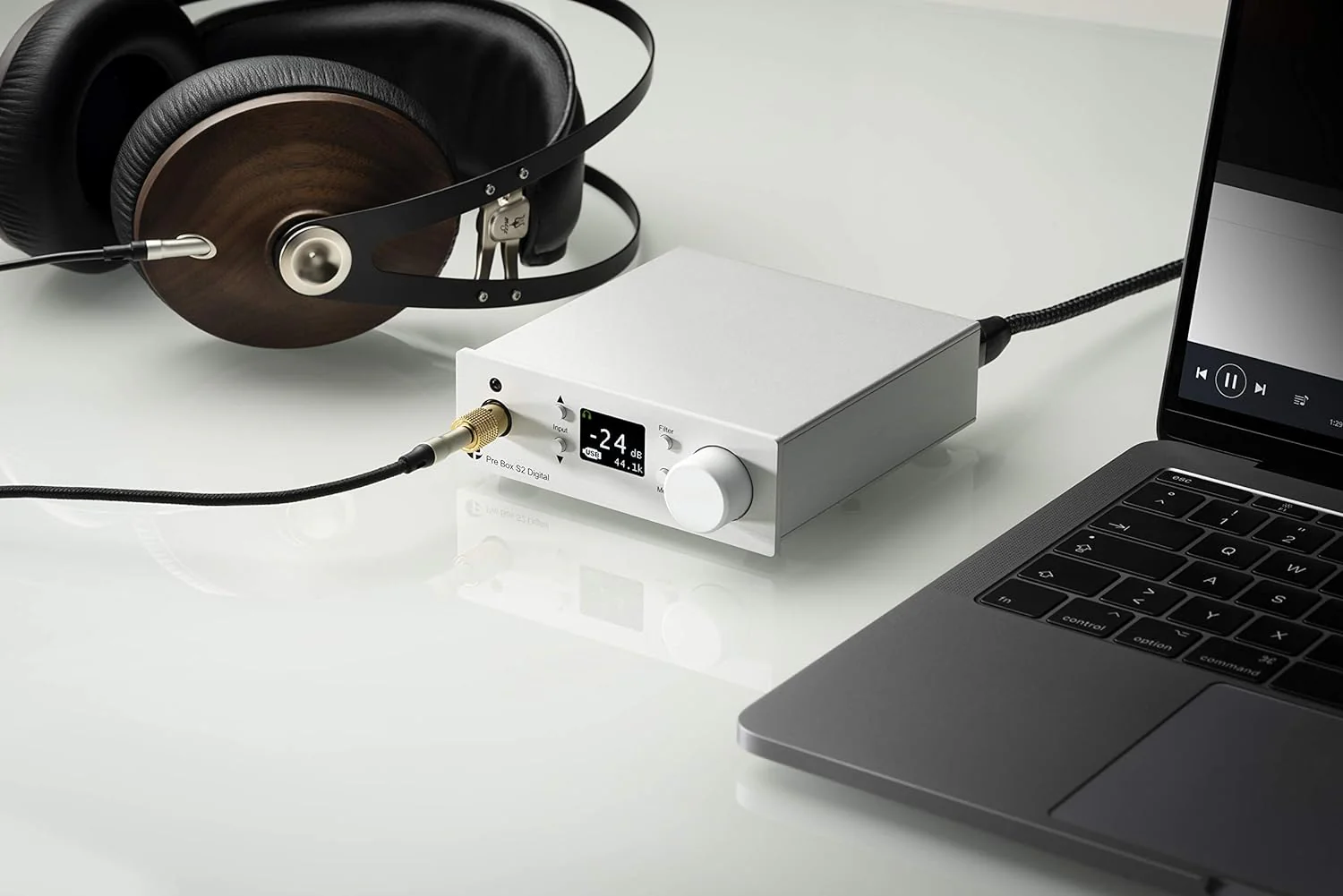 Project Pre Box S2 Digital Preamp w/ DAC & Headphone Amp (Certified Refurbished) - Image 5