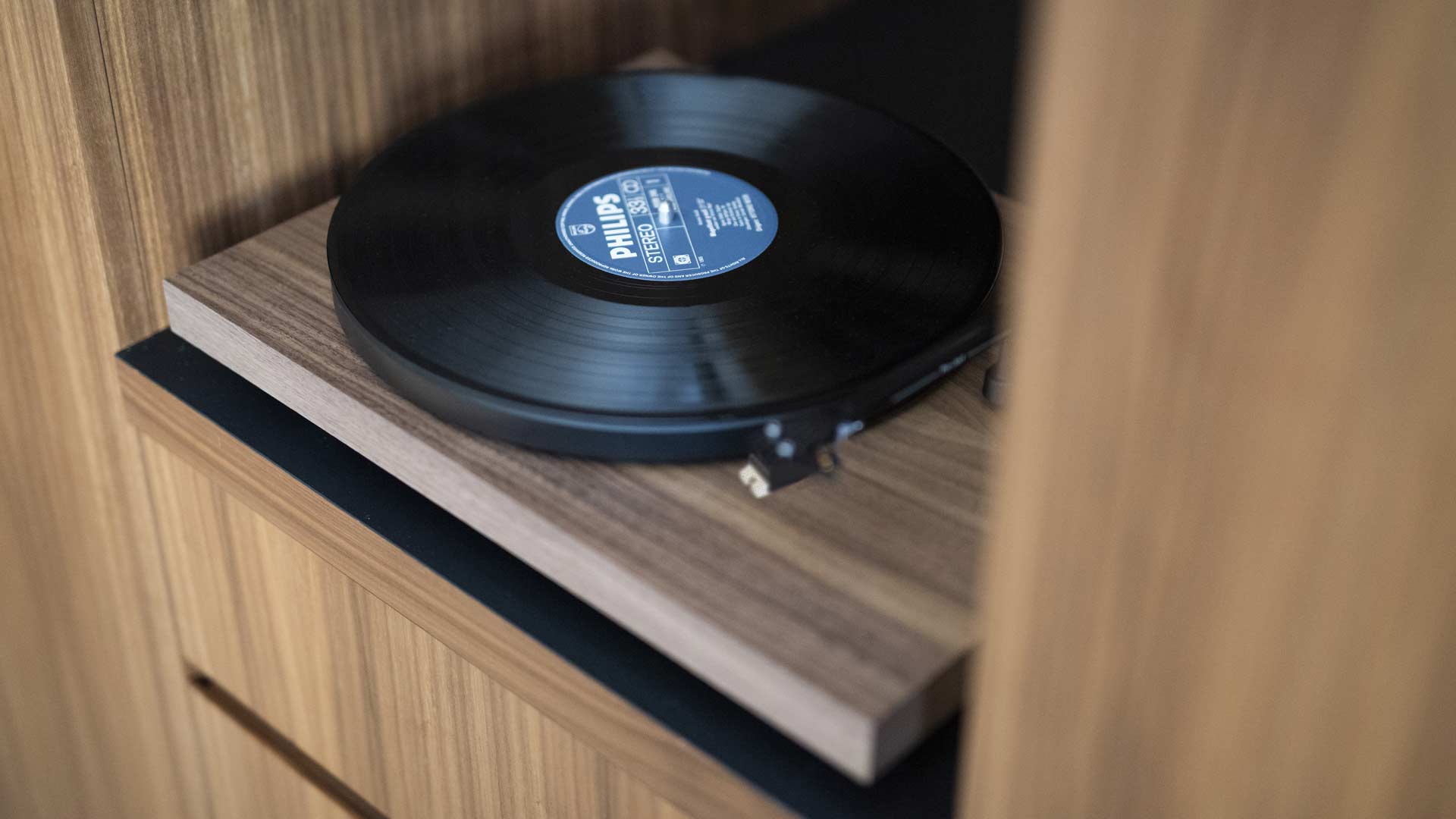 Pro-Ject Colorful Audio System Turntable Package (Certified Refurbished) - Image 3