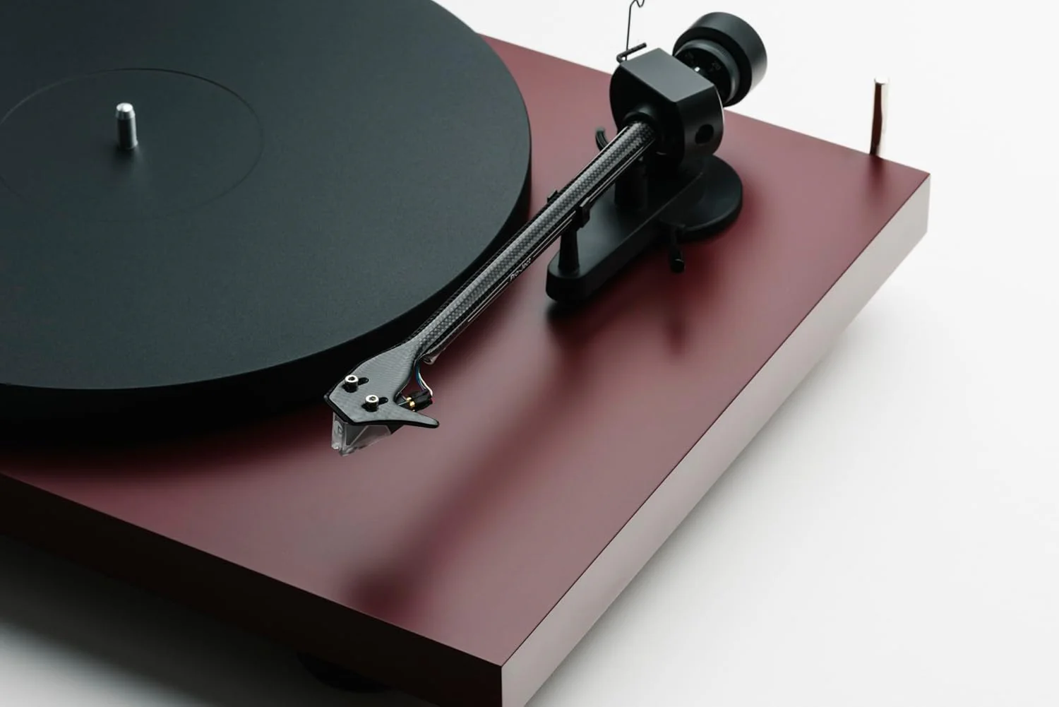 Pro-ject Debut EVO 2 Turntable with Carbon Fibre Arm - High Gloss Black (Certified Refurbished) - Image 4