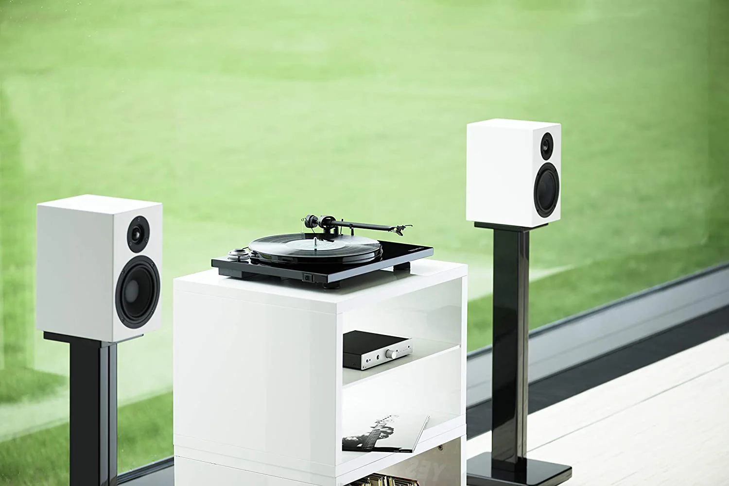 Pro-Ject Essential III Turntable (Certified Refurbished) - Image 3
