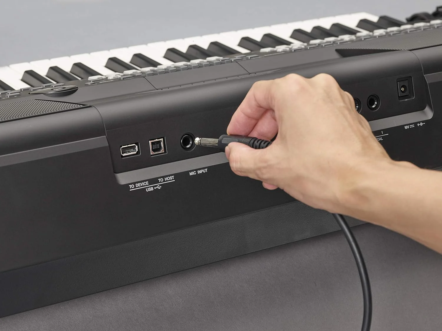 Yamaha PSR-SX600 Arranger Workstation Keyboard (Certified Refurbished) - Image 6