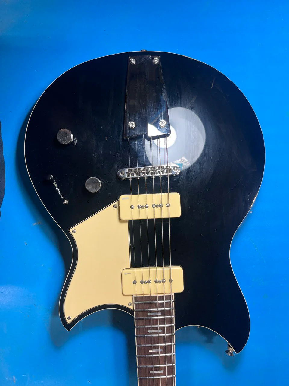 Yamaha Revstar Standard RSS02T BL Electric Guitar (Certified Refurbished) - Image 2